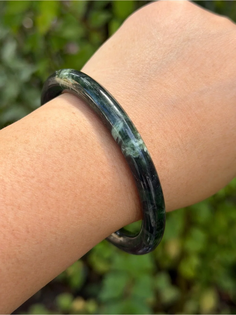 62mm inner diameter skinny xiuyu jade bangle 1740